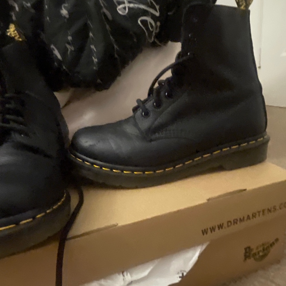doc martins size 8
